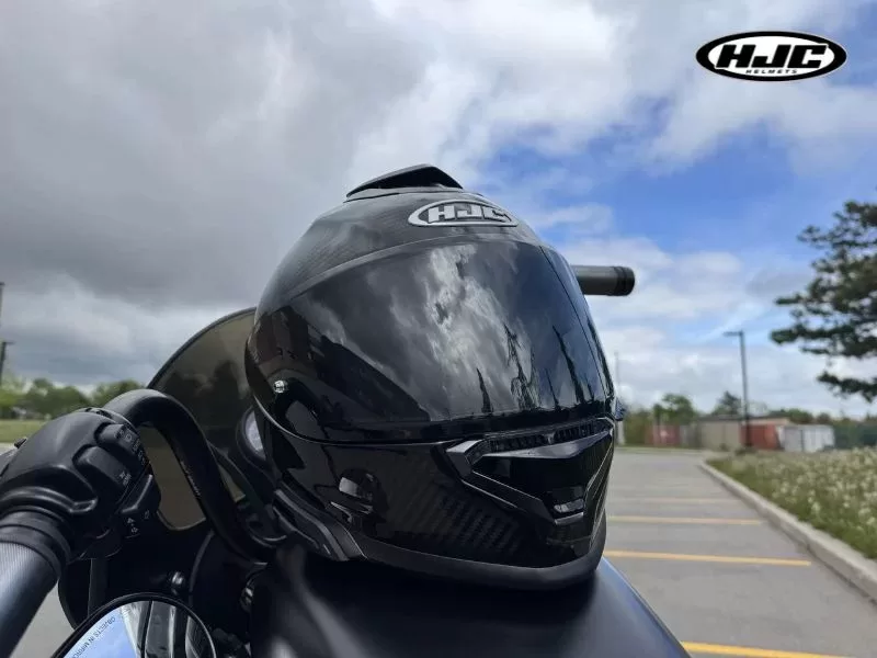 Mũ bảo hiểm sợi carbon