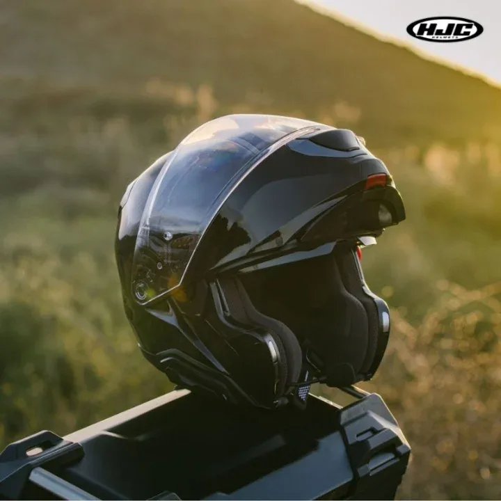 Chất liệu vỏ cứng cáp chống va đập